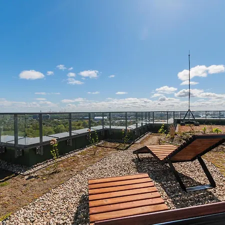 Horizon 63 Superior By Grand